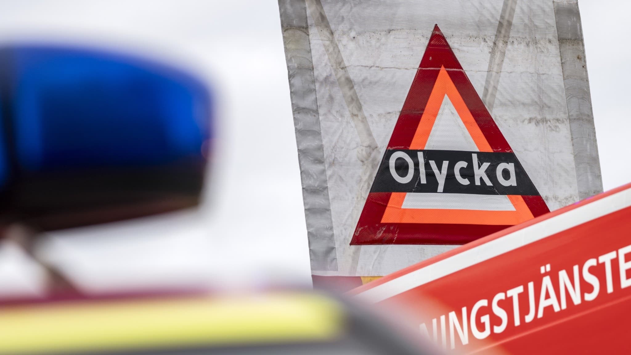 Skylt med texten olycka.