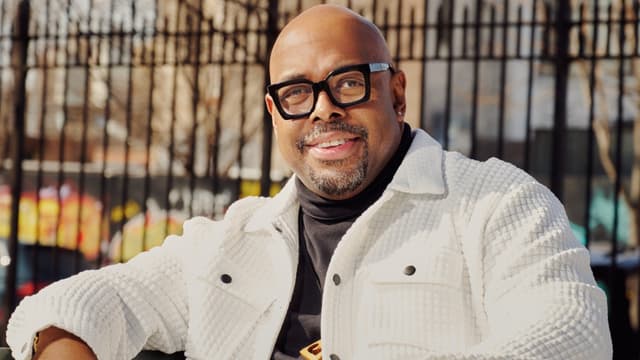 Kontrabasisten, bandledaren, kompositören och arrangören Christian McBride. 