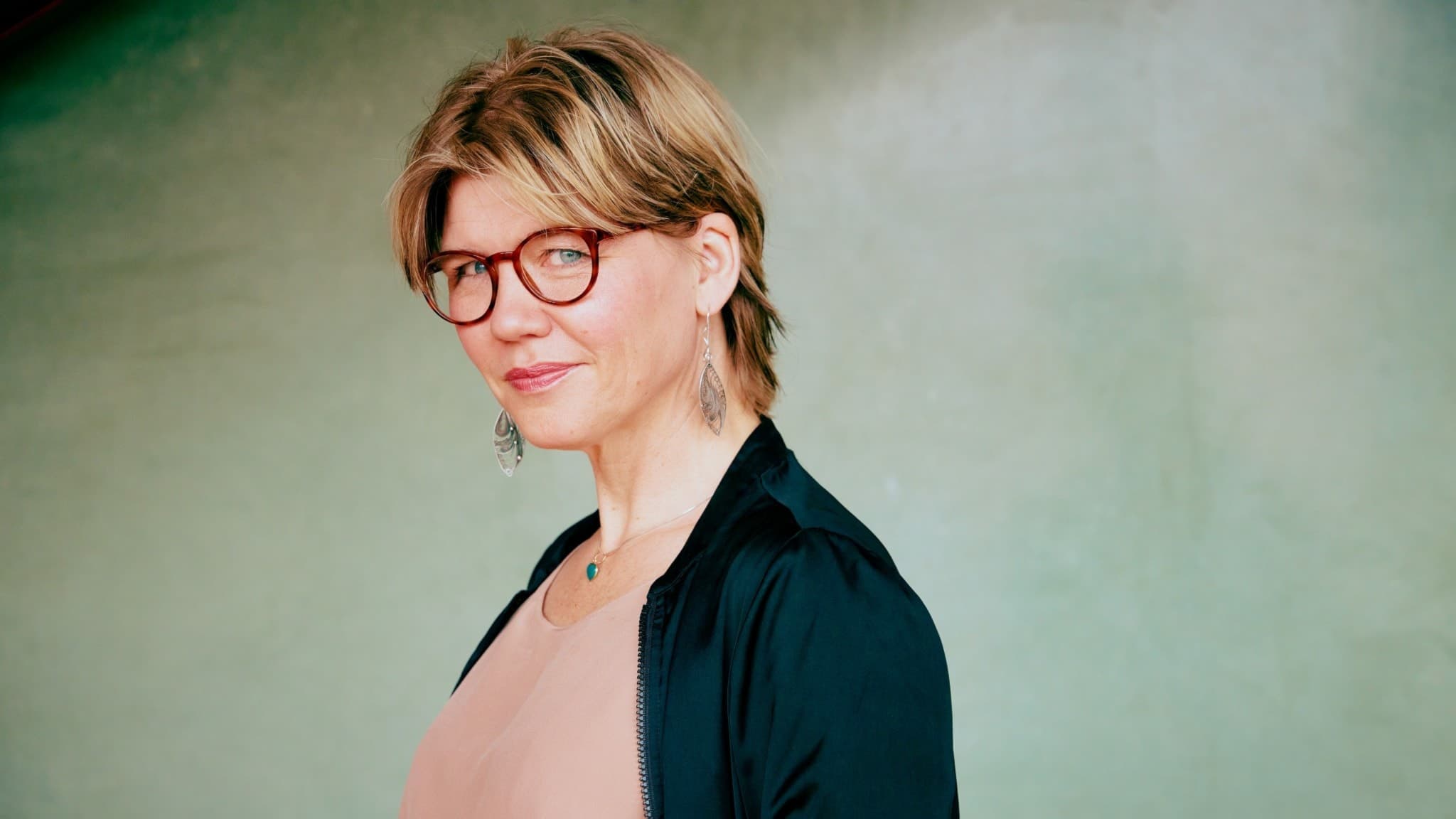 Fotografi av Britta Svanholm Maniette, programledare Hemma i P2